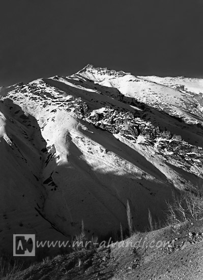 Snowy mountains in the Amameh region ,کوههای پر برف در منطقه امامه