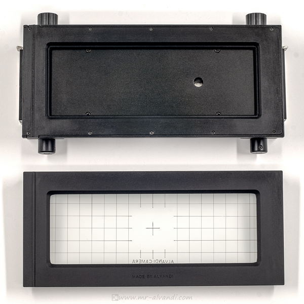 ALVANDI 6x17-F roll film back front view